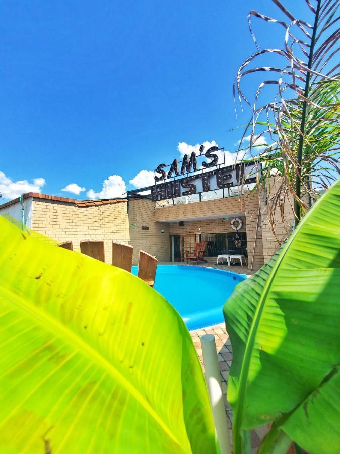 Sam'S Vip Hostel San Gil Zewnętrze zdjęcie