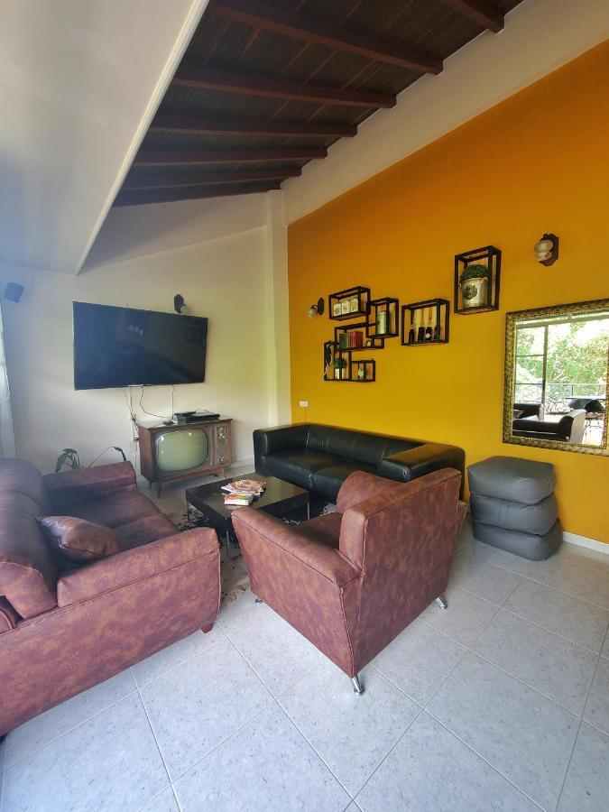 Sam'S Vip Hostel San Gil Zewnętrze zdjęcie
