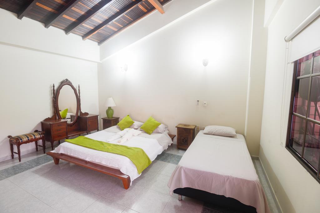Sam'S Vip Hostel San Gil Zewnętrze zdjęcie